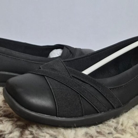 New Easy Spirit Acasia black shoes - Picture 3 of 8